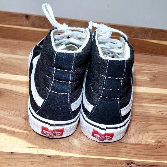 Vans Sk8-Hi sneakers in the classic Black/White color HIGH TOPS WMNS 8.5/MENS 7 - Picture 10 of 16